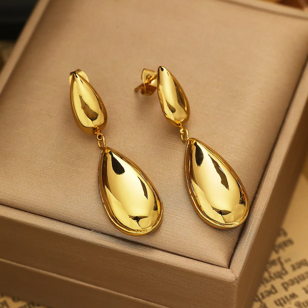 Raindrop ear ring