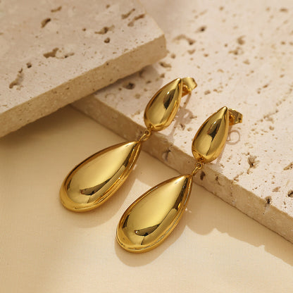 Raindrop ear ring