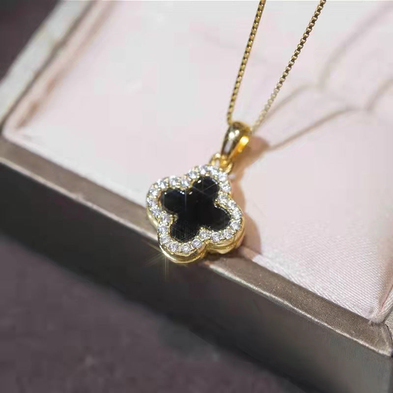 Clover Duo Necklace – Reversible Black & White