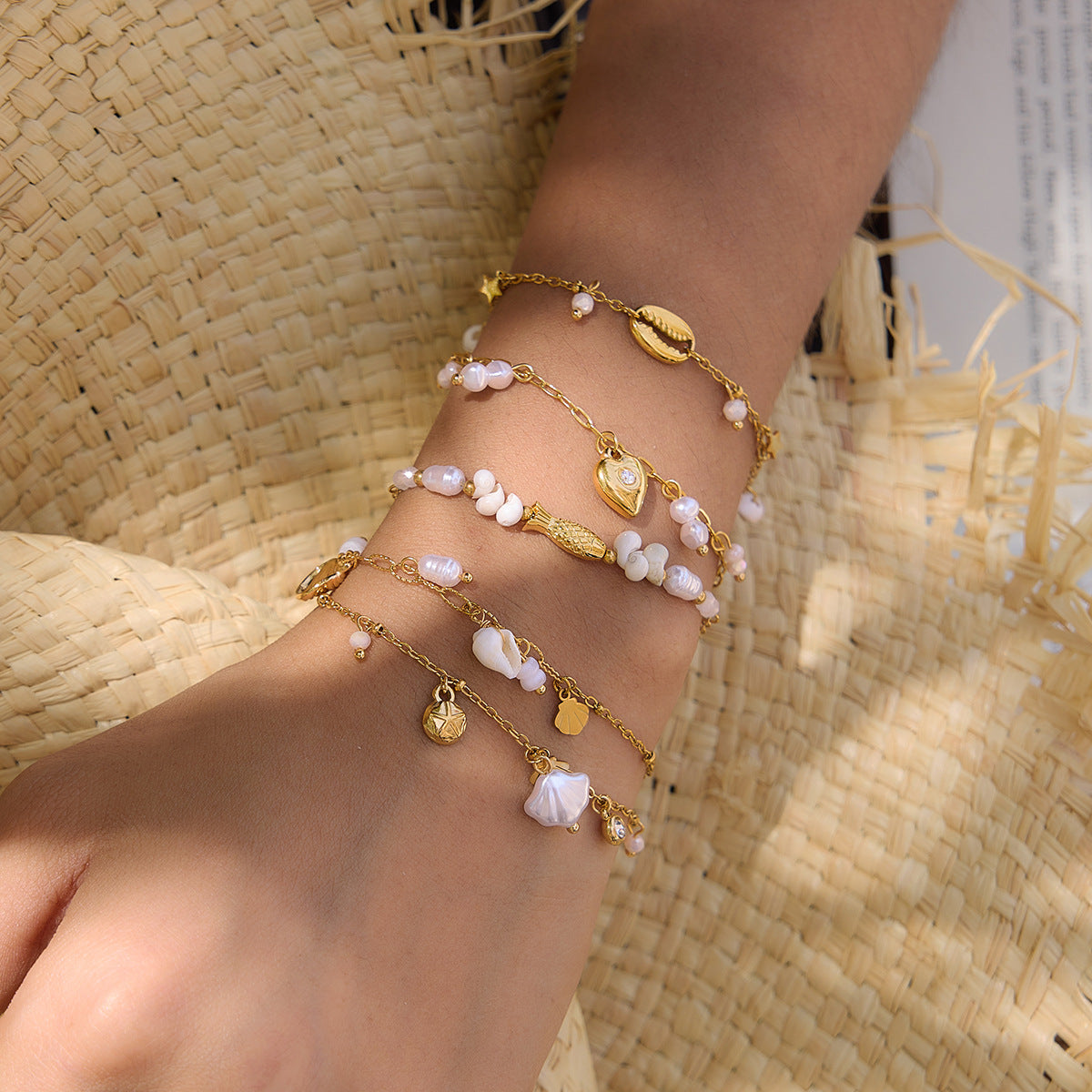Pearl Seashell Charm Bracelet ✨🐚