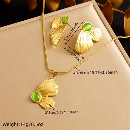 Golden Leaf Jewellery Set – Necklace & Earrings