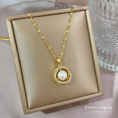 Gold Pearl Pendant Necklace